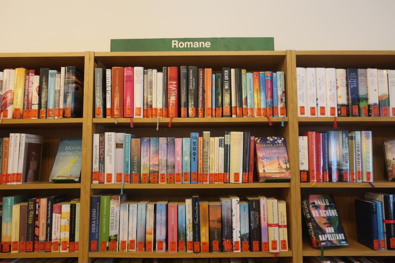 Innenansicht Bibliothek